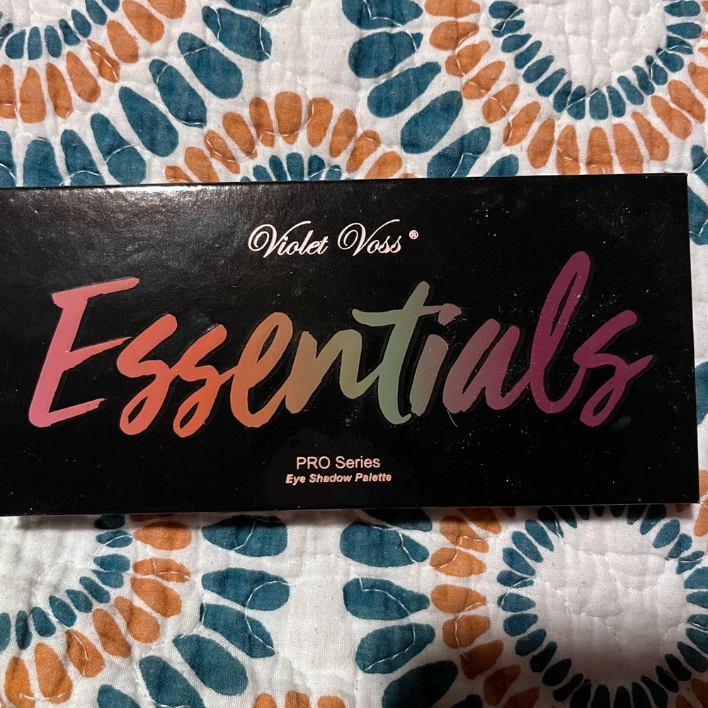 Violet Voss Essentials